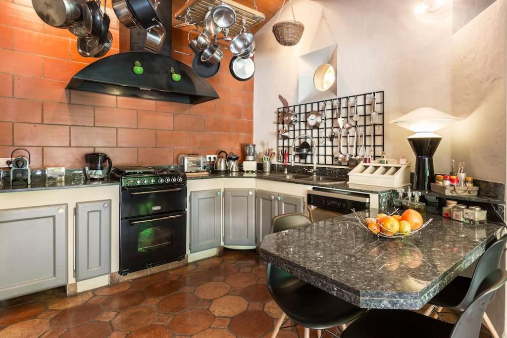 Villa Mas D'Ange En Provence à Les Taillades Extérieur photo