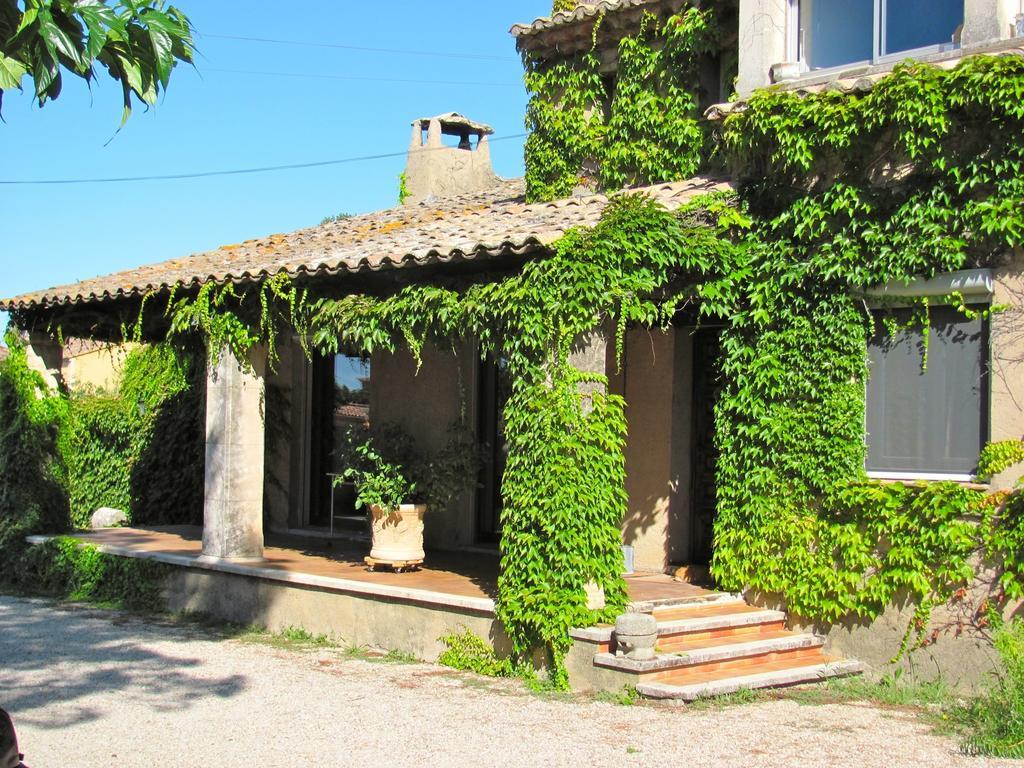 Villa Mas D'Ange En Provence à Les Taillades Extérieur photo